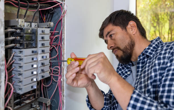 Best Affordable Emergency Electrician  in Moa, UT